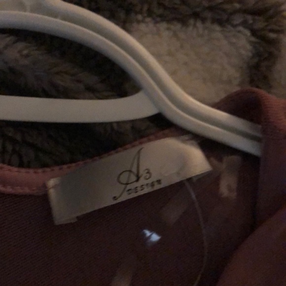 Long sleeve beautiful lavender dress - Picture 3 of 3